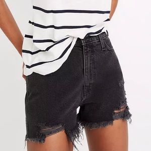 Madewell Mom jean short in Benbrook Wash